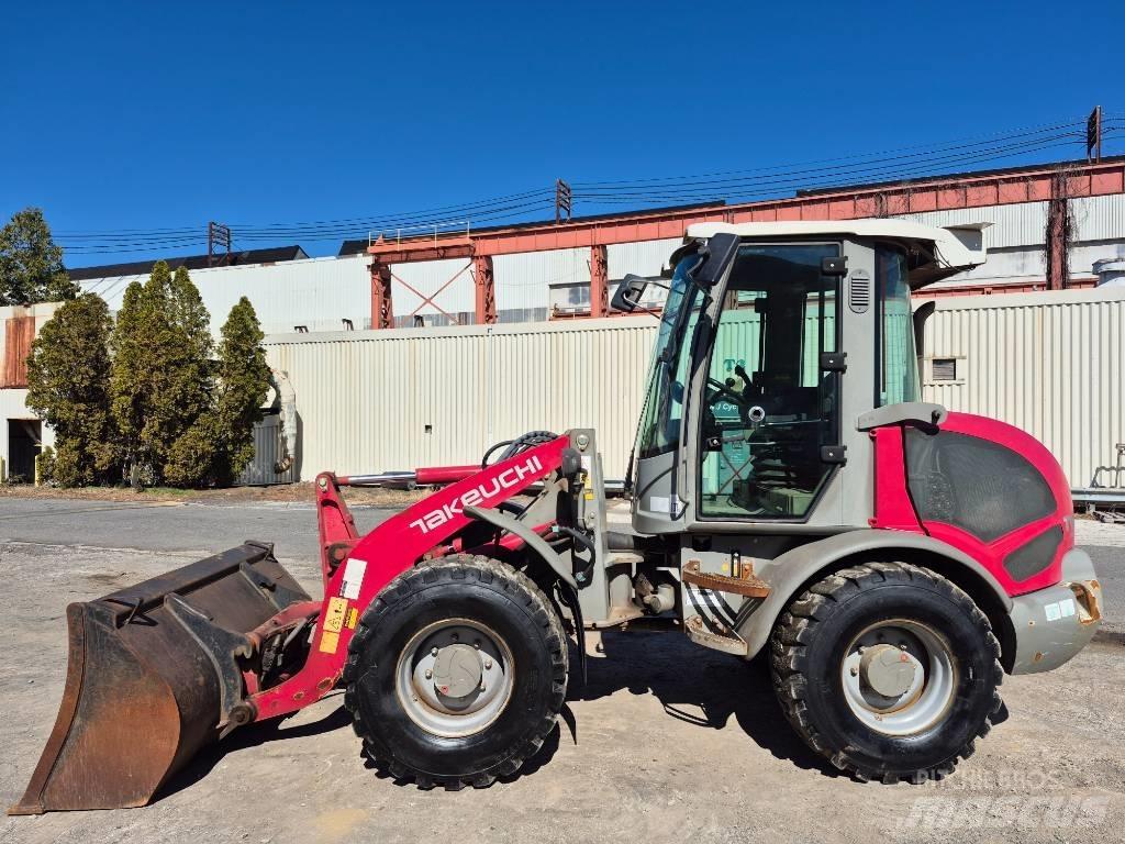 Takeuchi TW 65 Incarcator pe pneuri