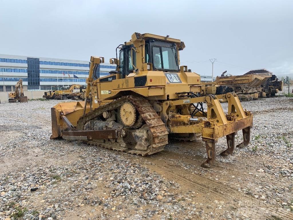CAT D 6 T Buldozere pe senile