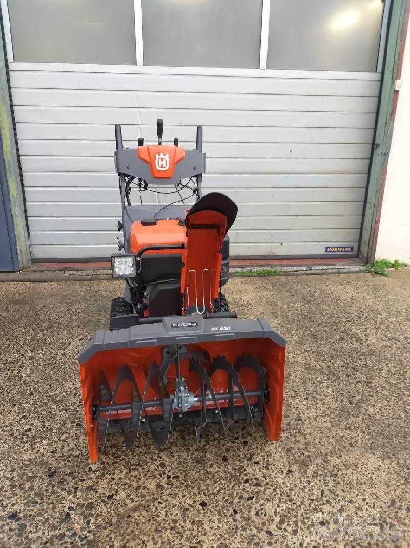Husqvarna ST420 Dezapezitoare
