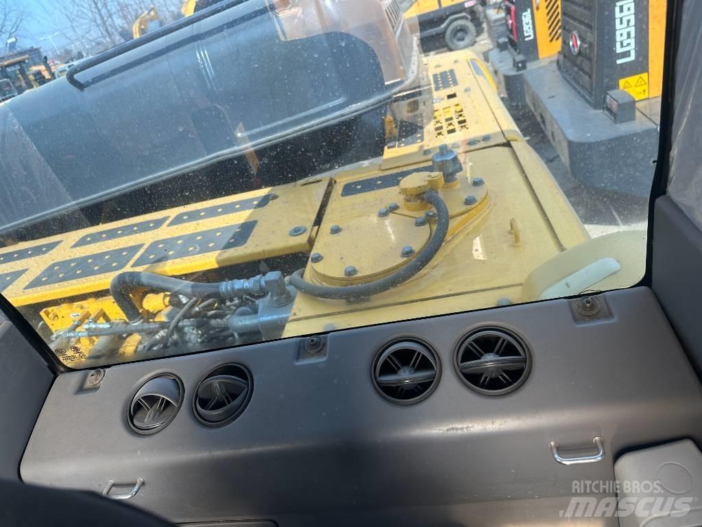Komatsu pc360 Excavatoare pe șenile
