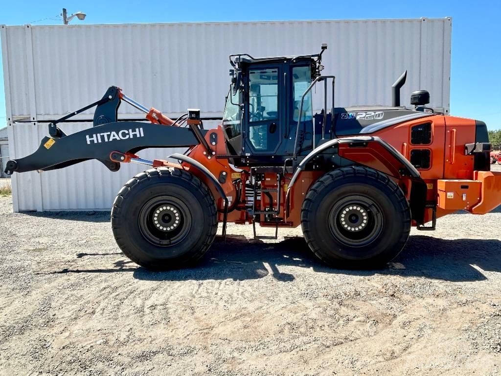 Hitachi ZW220-7 Incarcator pe pneuri