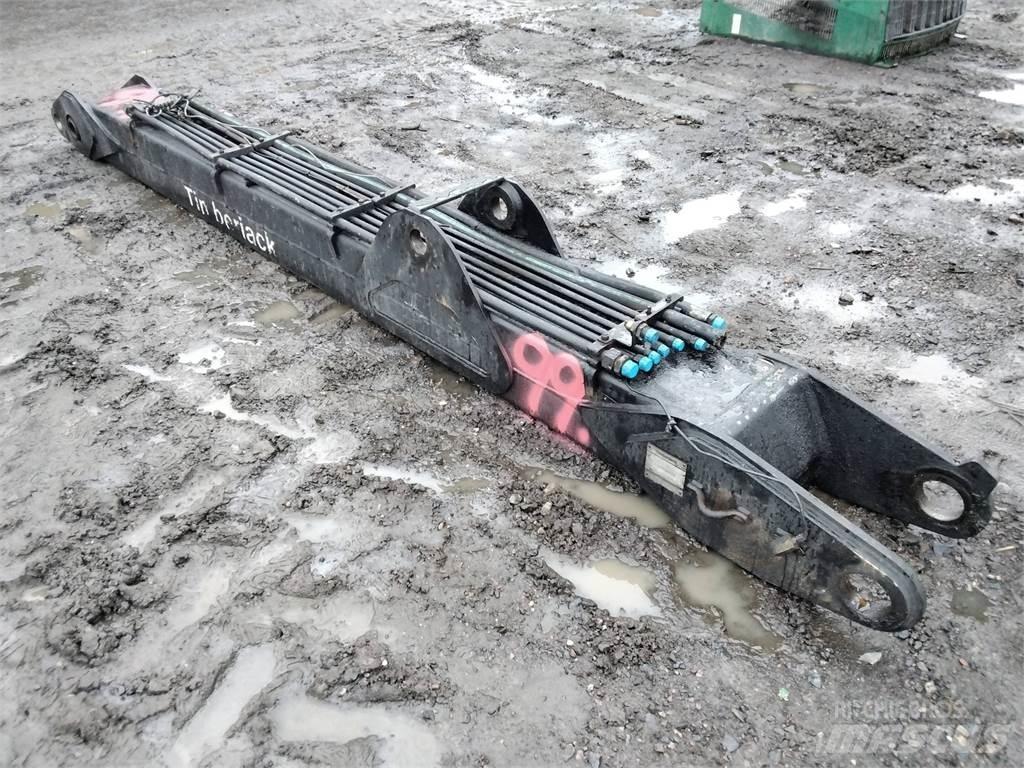 Loglift 210 Macarale pentru culegatoare