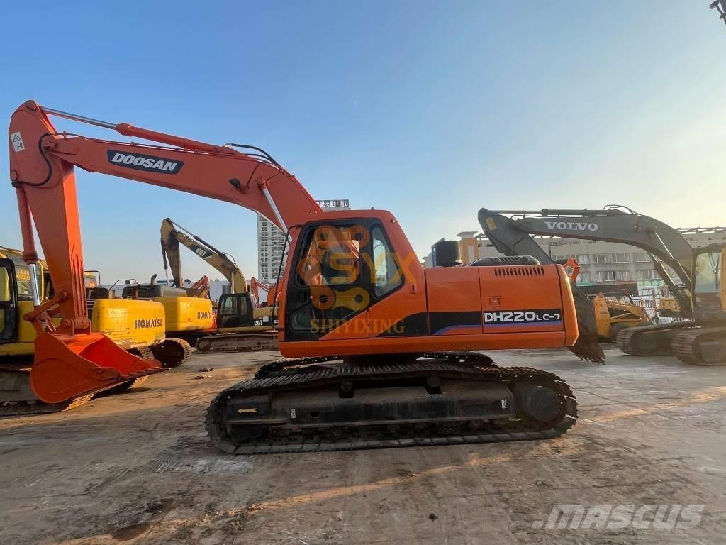 Doosan 220 LC-7 Excavatoare pe șenile
