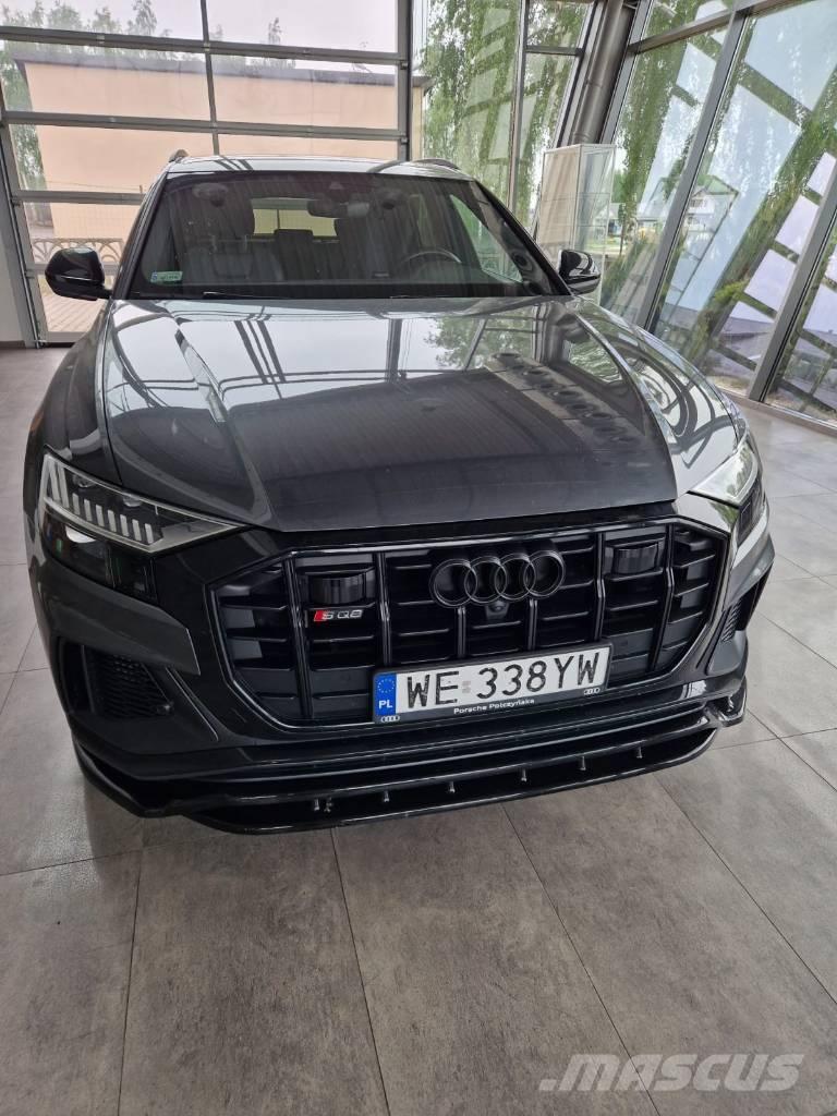 Audi SQ8 Masini