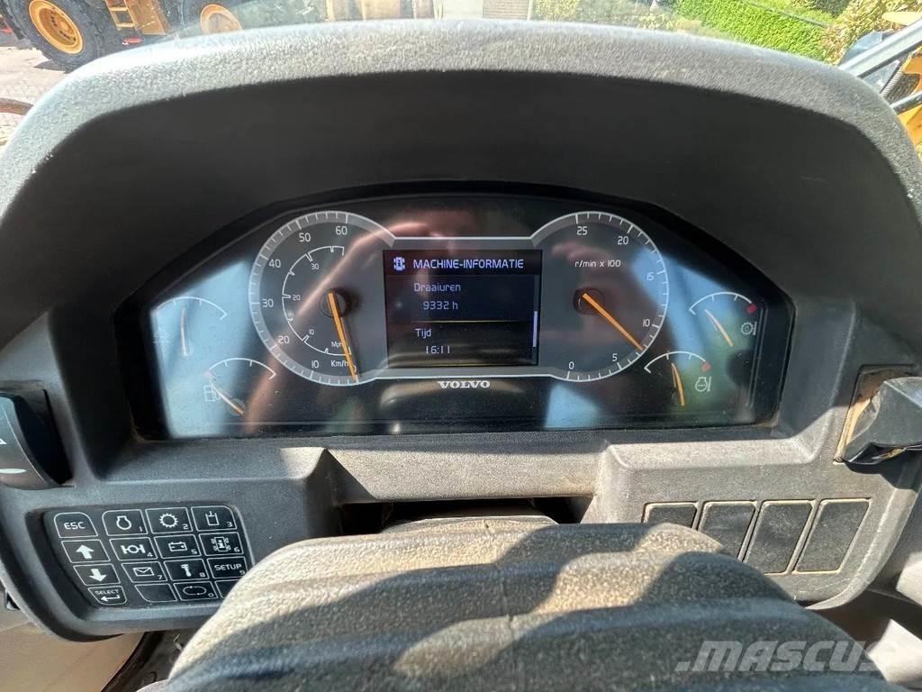 Volvo L90 H Incarcator pe pneuri
