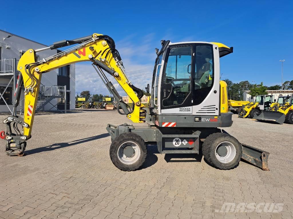 Wacker Neuson EW65 Excavatoare cu roti