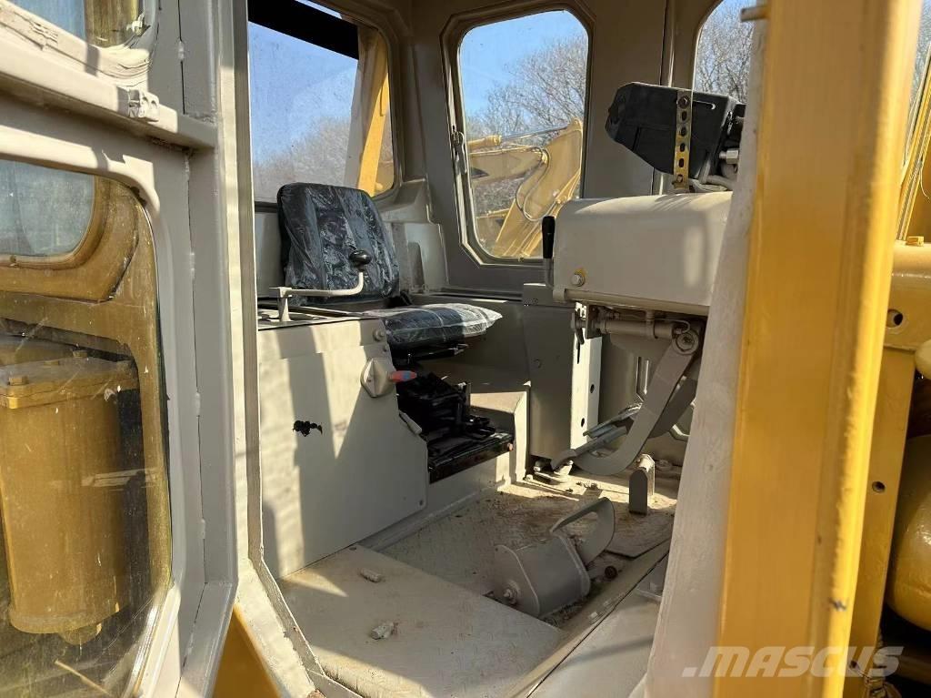 CAT D 8 K Buldozere pe senile