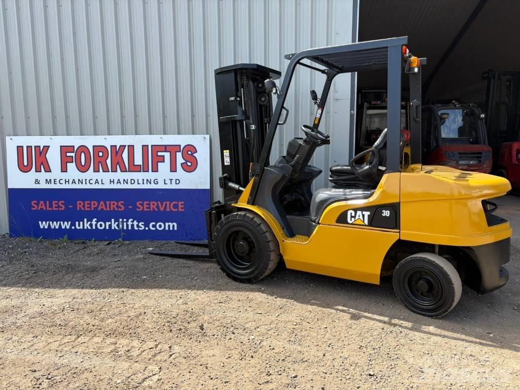 CAT DP30NT Stivuitor diesel