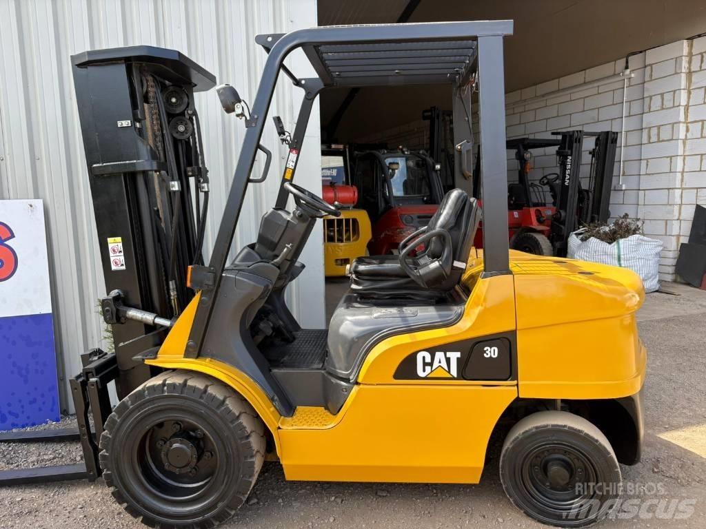 CAT DP30NT Stivuitor diesel