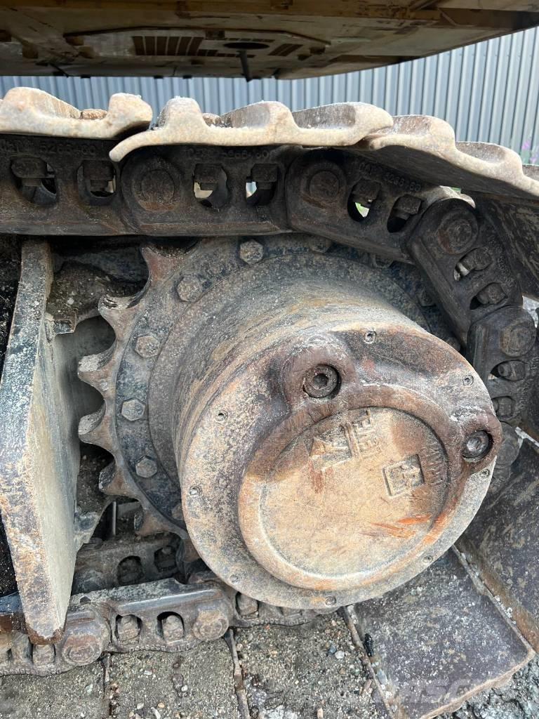 CAT 326 Excavatoare pe șenile
