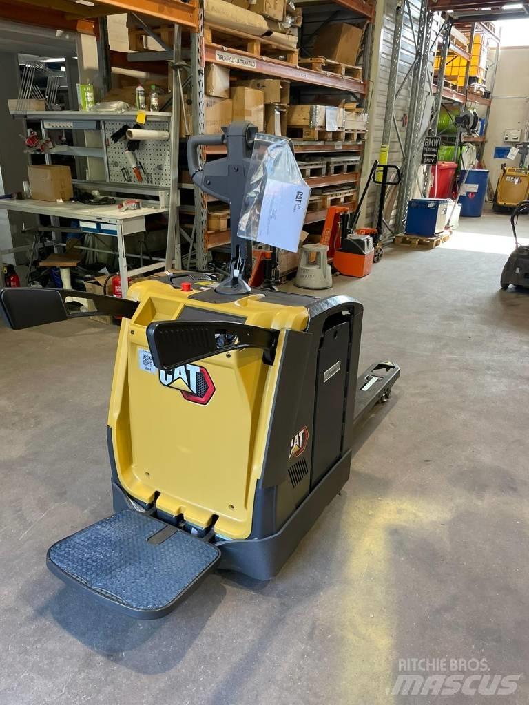 CAT NPV20N3 Transpaleta cu platforma
