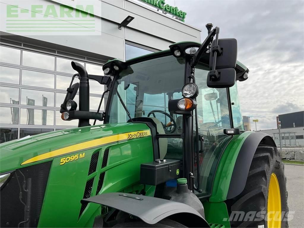 John Deere 5095M Tractoare