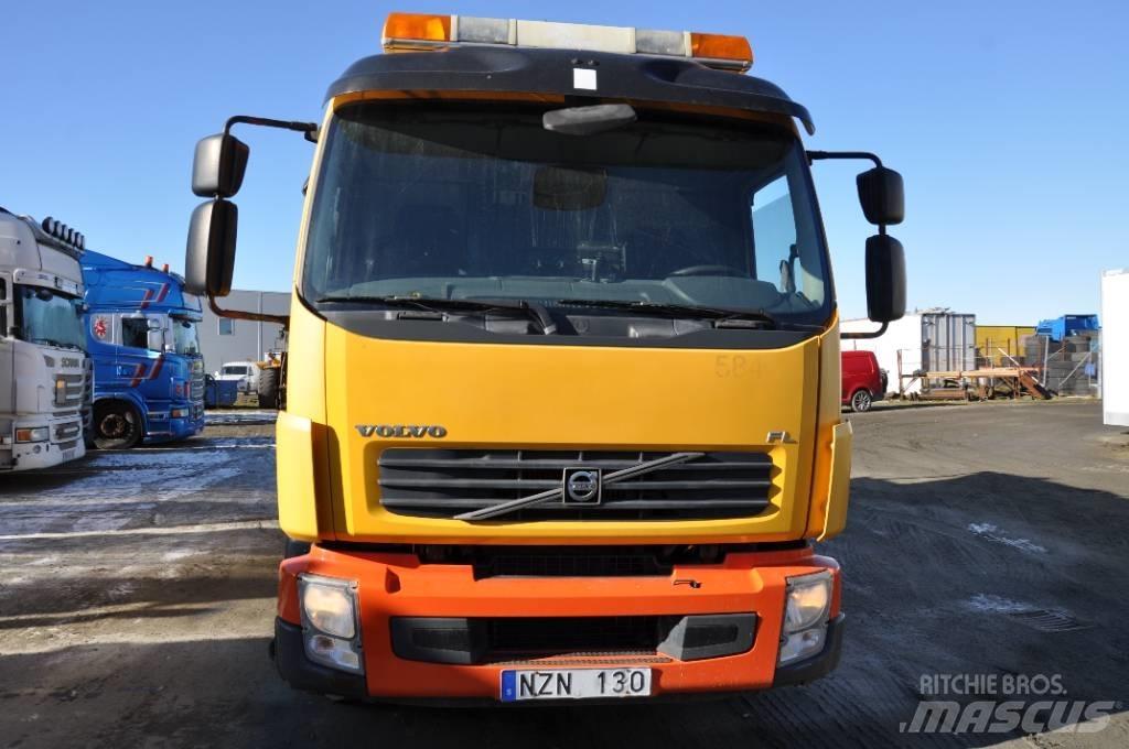 Volvo FL 4X2 Camion de deseuri