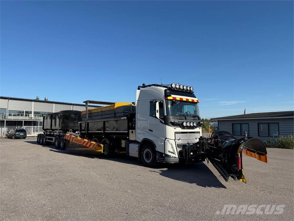 Volvo FH540 8x4 Autobasculanta