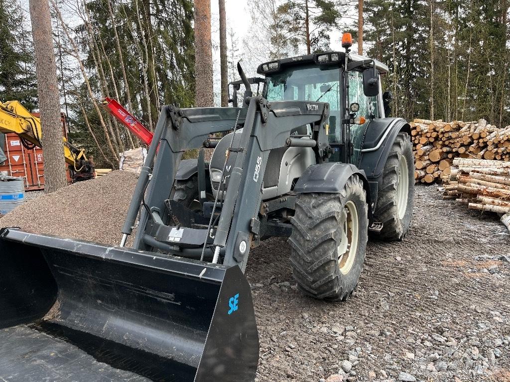 Valtra N 121 HT Tractoare