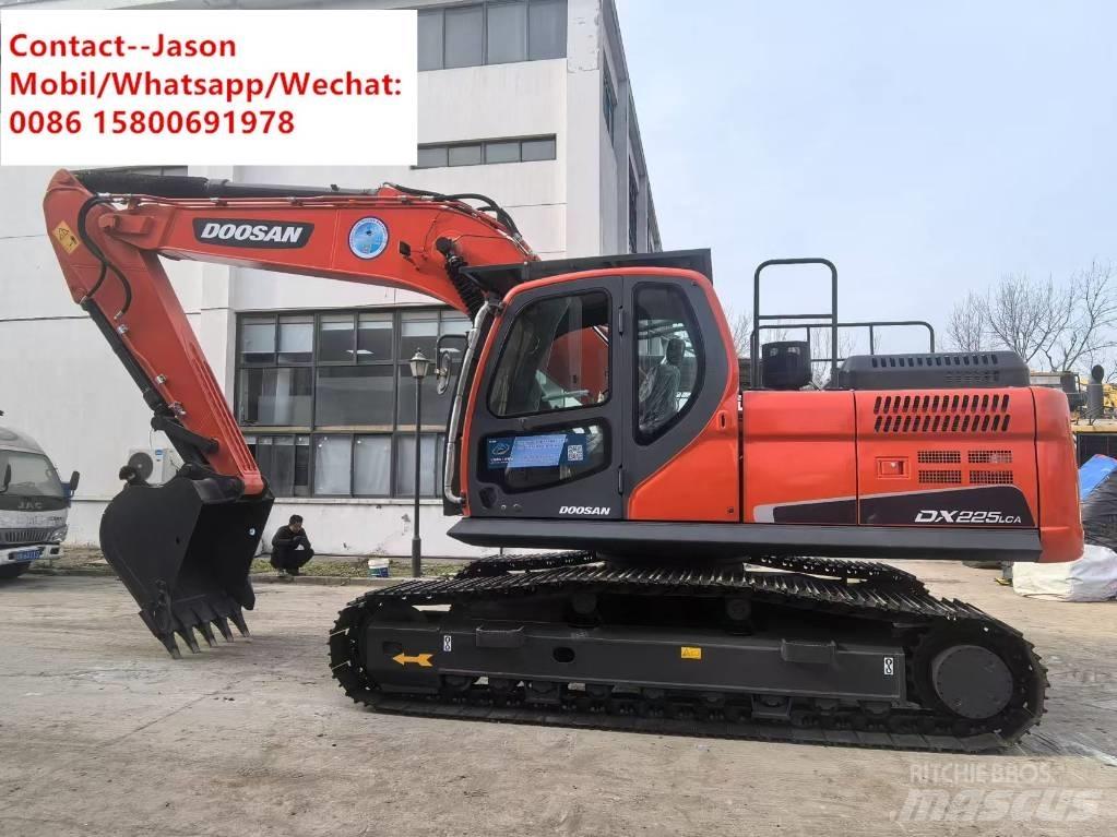 Doosan DX 225 LCA Excavatoare pe șenile
