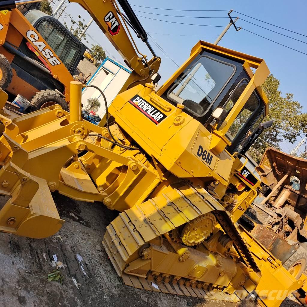 CAT D 6 M Buldozere pe senile