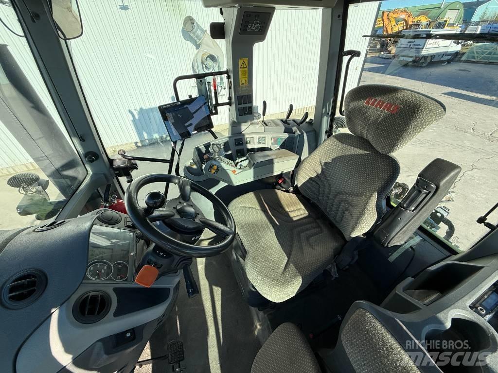 CLAAS Axion 850 Tractoare