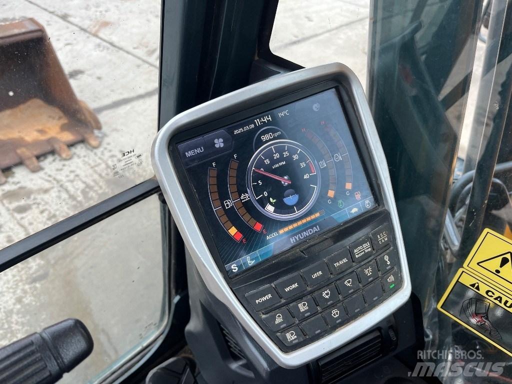 Hyundai HX140LC Excavatoare pe șenile
