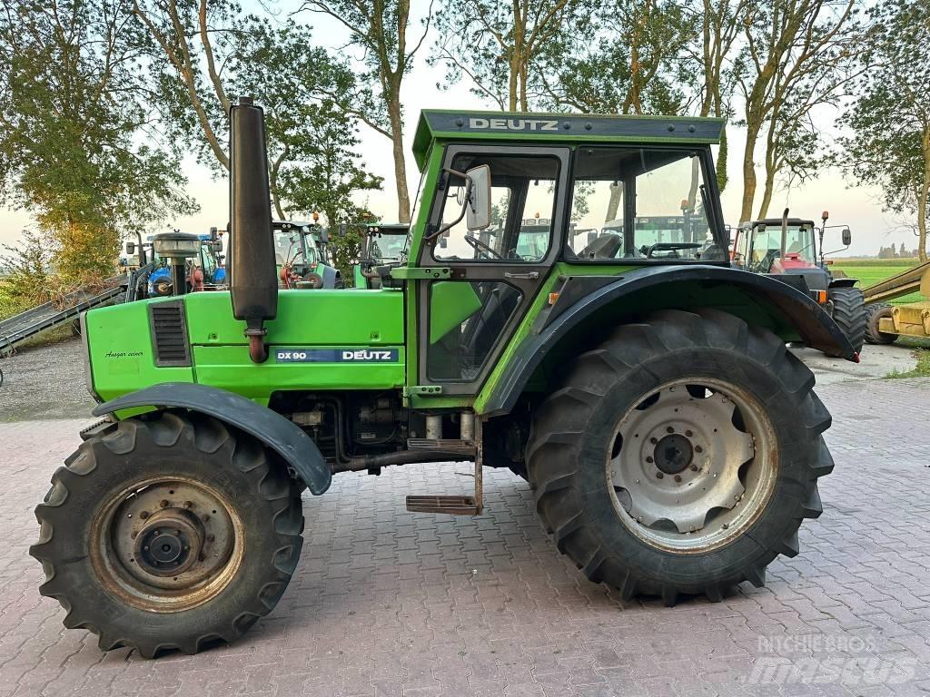 Deutz DX90 Tractoare