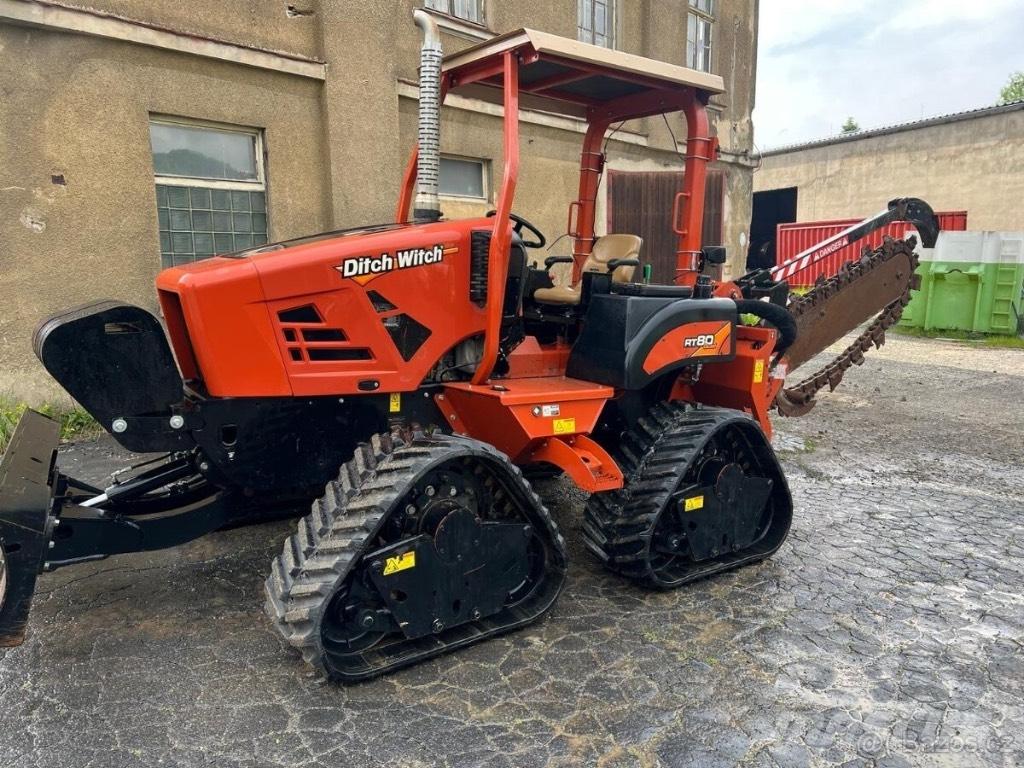 Ditch Witch RT80Q Excavatoare de santuri