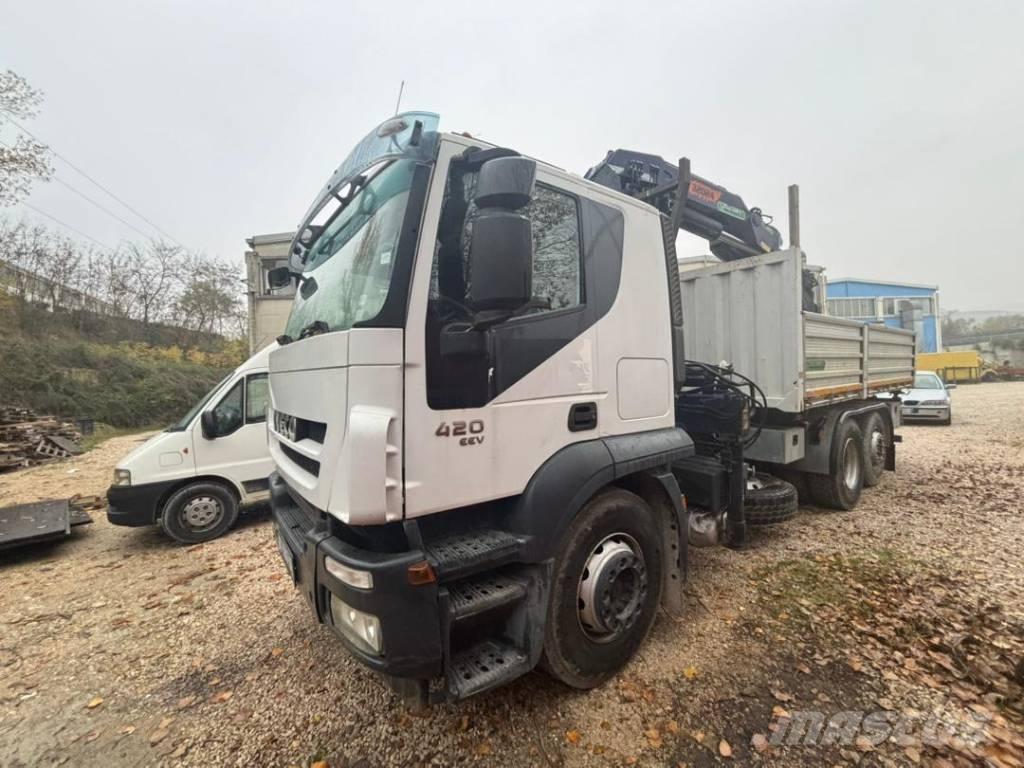Iveco Stralis 420 Camion cu carlig de ridicare