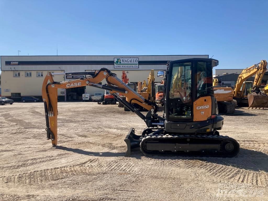CASE CX65D Mini excavatoare < 7t