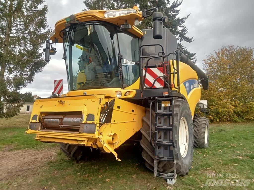 New Holland CR 9080 Combine de secerat
