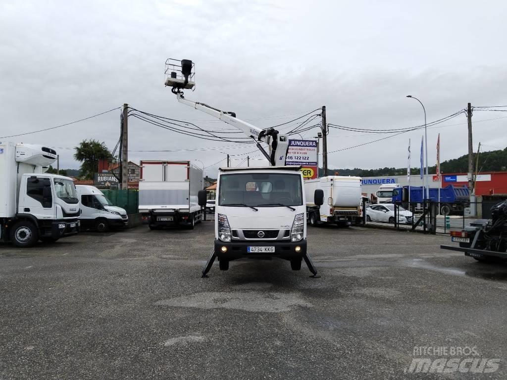 Nissan CABSTAR 35.13 Camioane cu macara