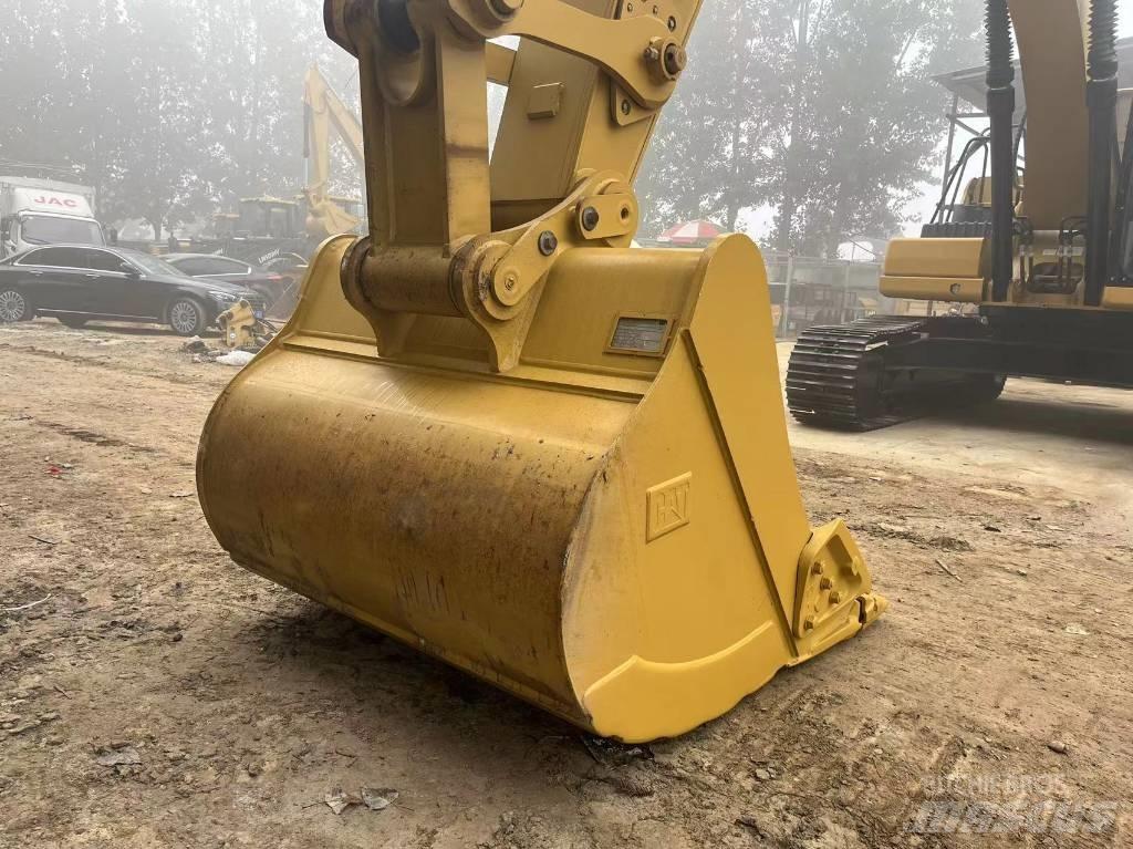 CAT 2021 CAT 330 Excavatoare cu roti