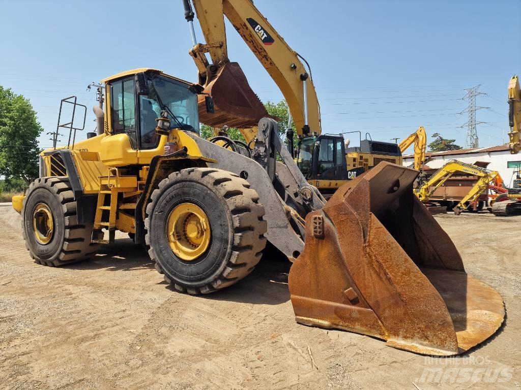Volvo L 220 F Incarcator pe pneuri