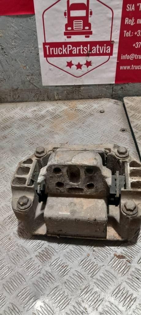 Scania 94 D.   1469287 Sasiuri si suspensii
