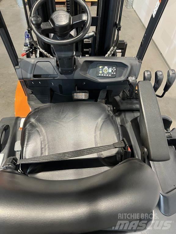 Doosan B34NS Stivuitor electric