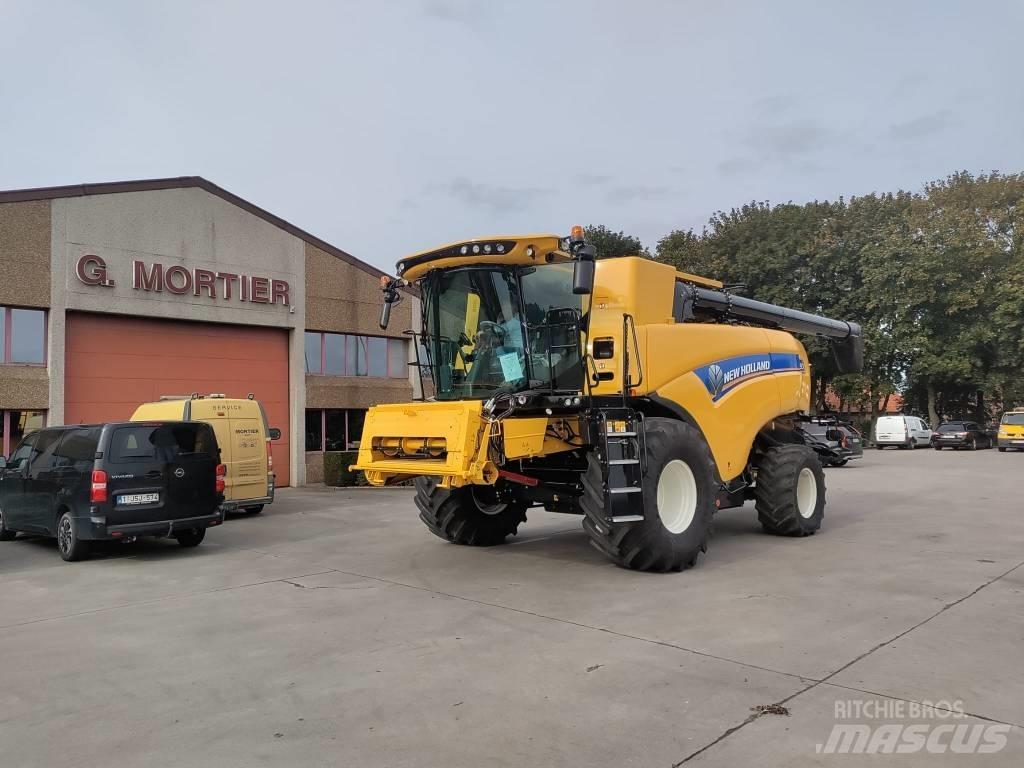 New Holland CX 8.80 Combine de secerat