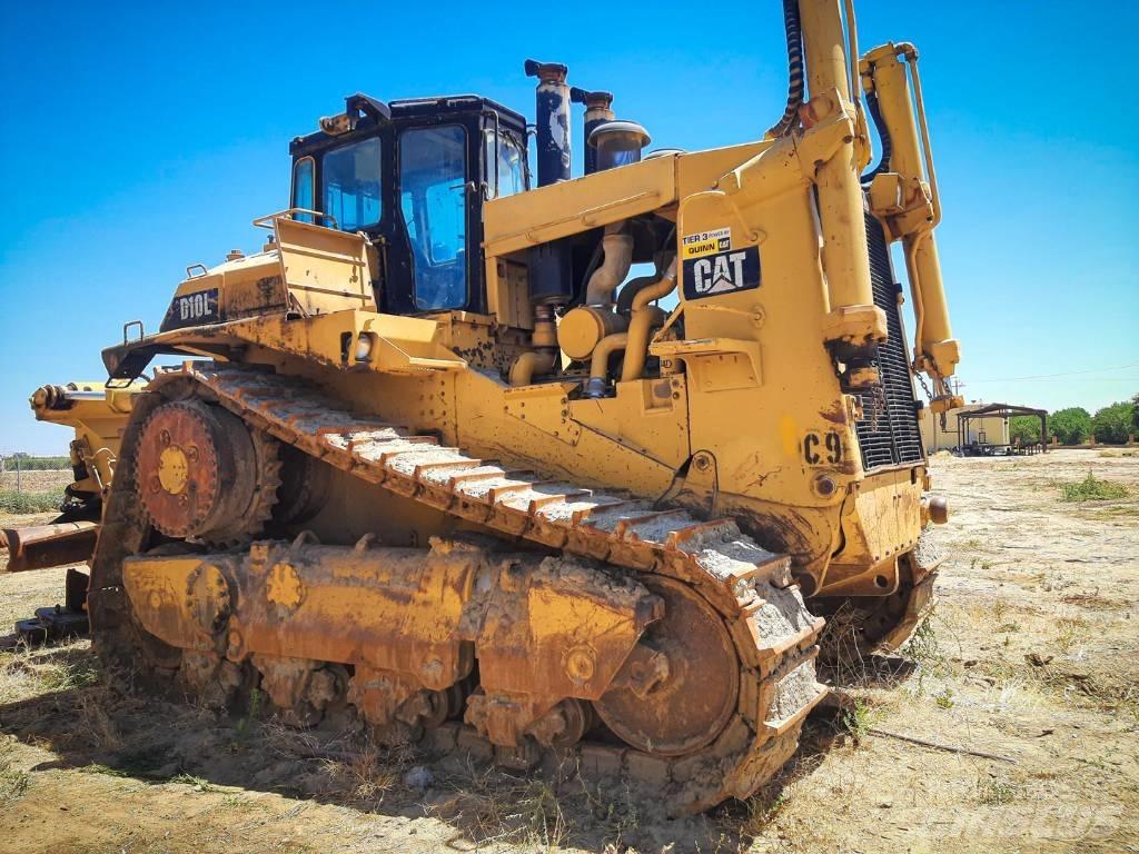 CAT D10 Buldozere pe senile