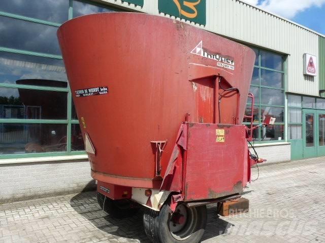 Trioliet SM-14 Hranire animale
