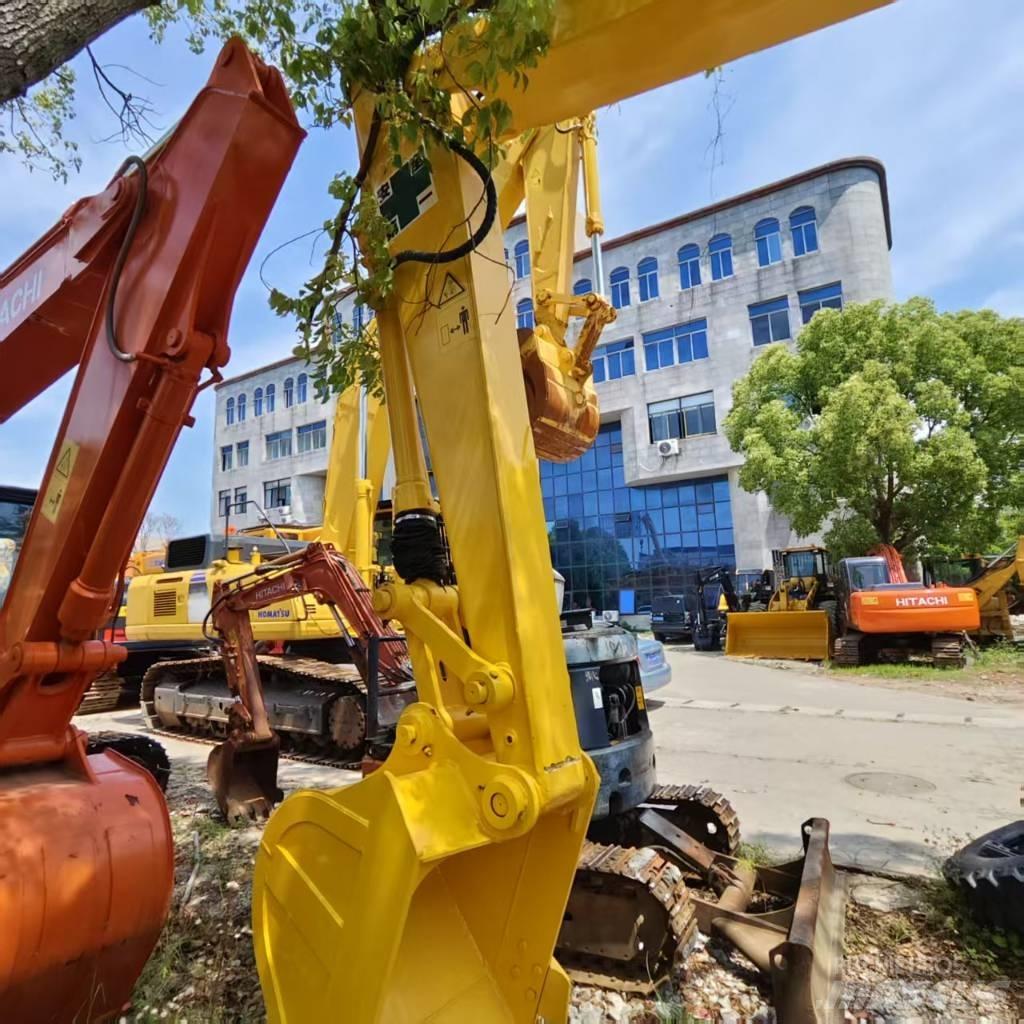 Komatsu PC 130 Excavatoare pe șenile
