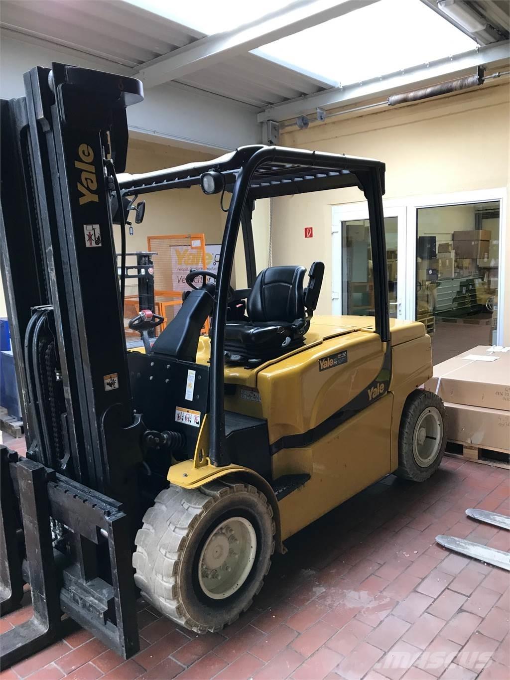Yale ERP55VM6 Stivuitor electric