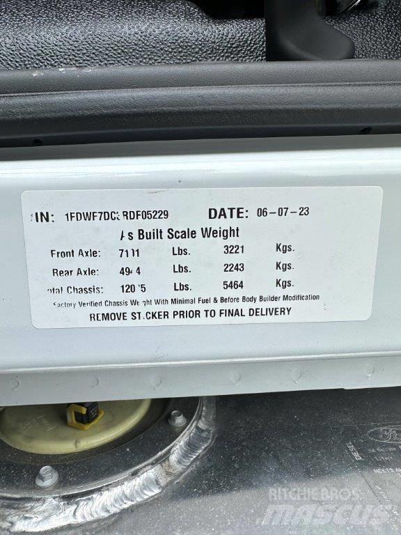 Ford F-750 Camion cabina sasiu