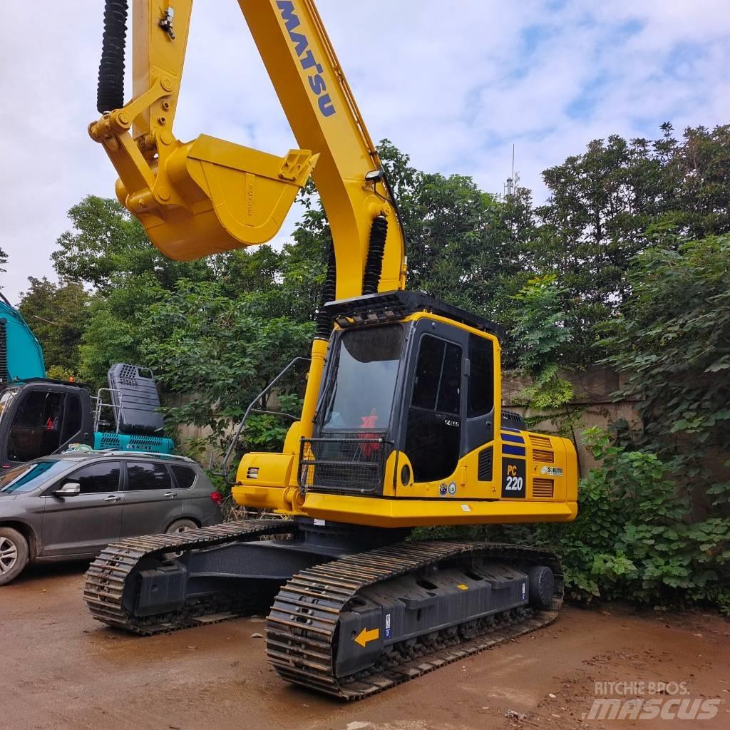Komatsu PC 220-7 Excavatoare pe șenile
