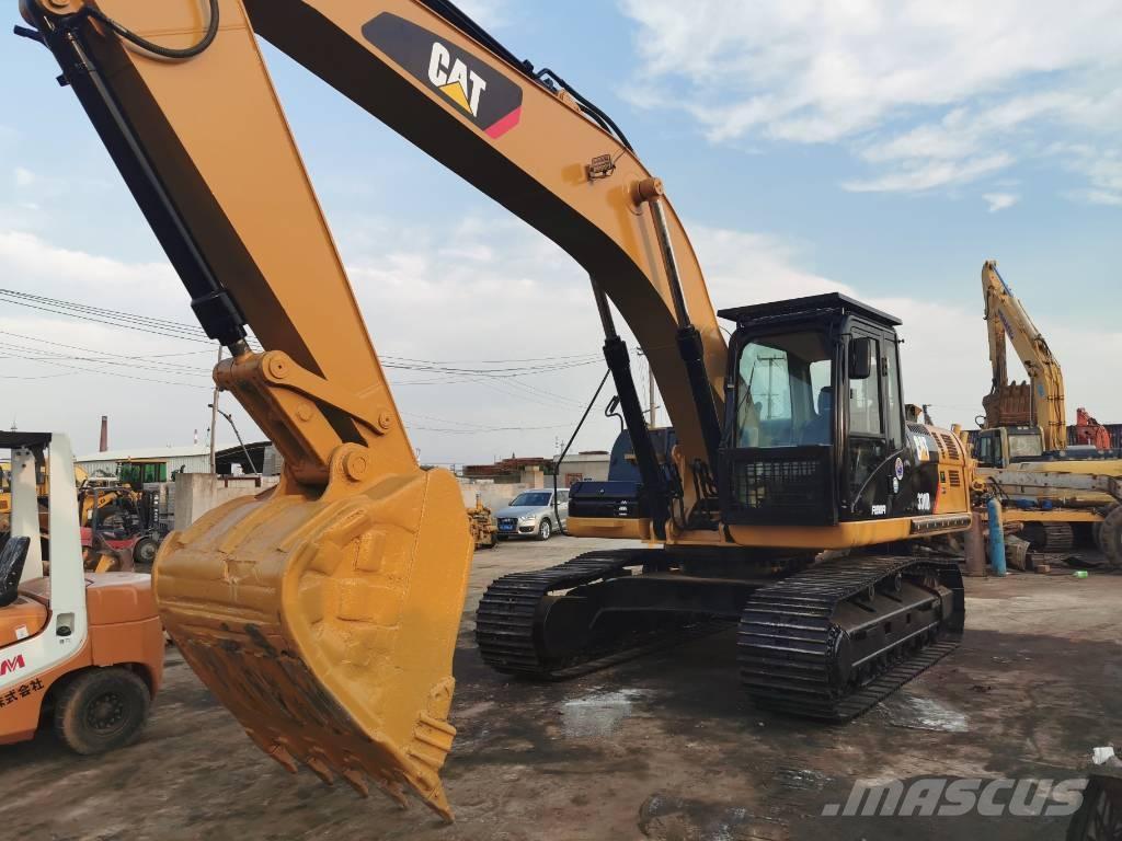 CAT 330 D L Excavatoare pe șenile
