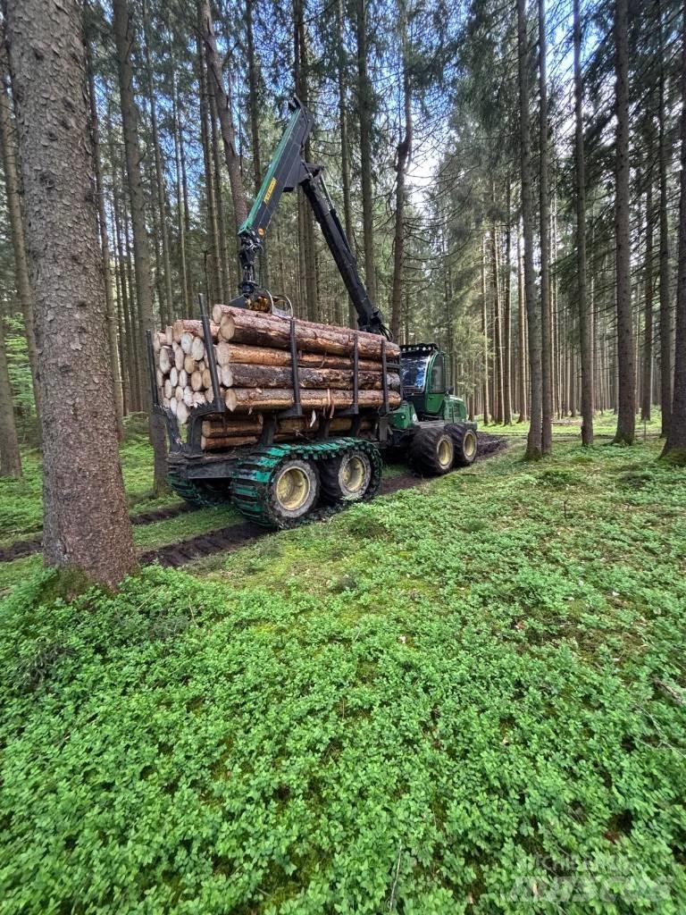 John Deere 1110E Transportoare