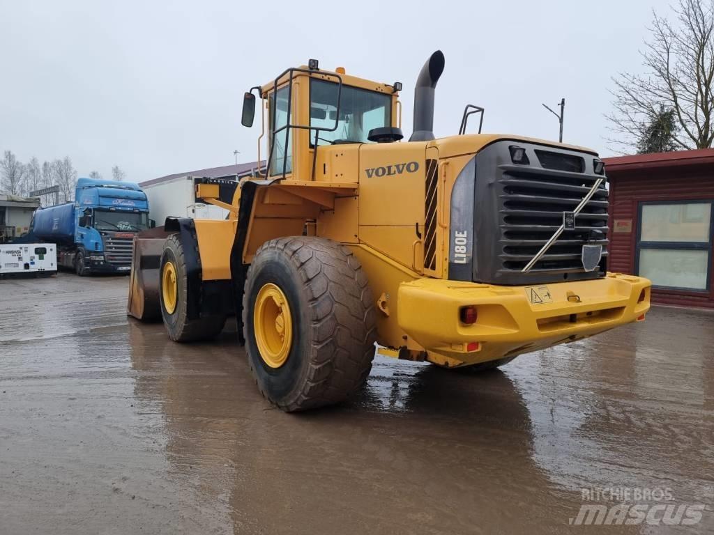 Volvo L180 E Incarcator pe pneuri