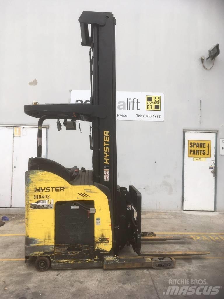 Hyster N35ZDR Stivuitor cu catarg retractabil
