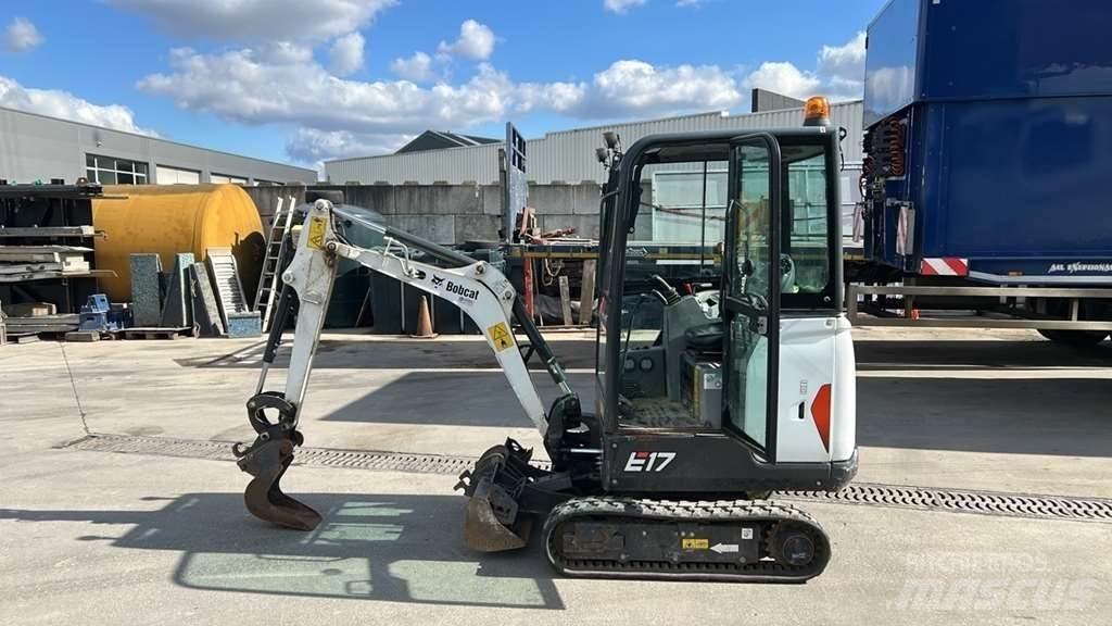 Bobcat e17 Tractoare