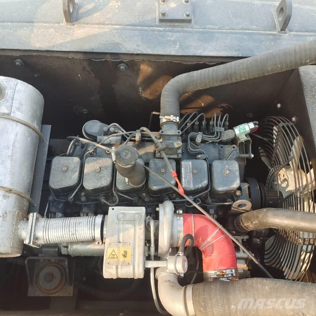 Hyundai R220LC-9S Excavatoare pe șenile
