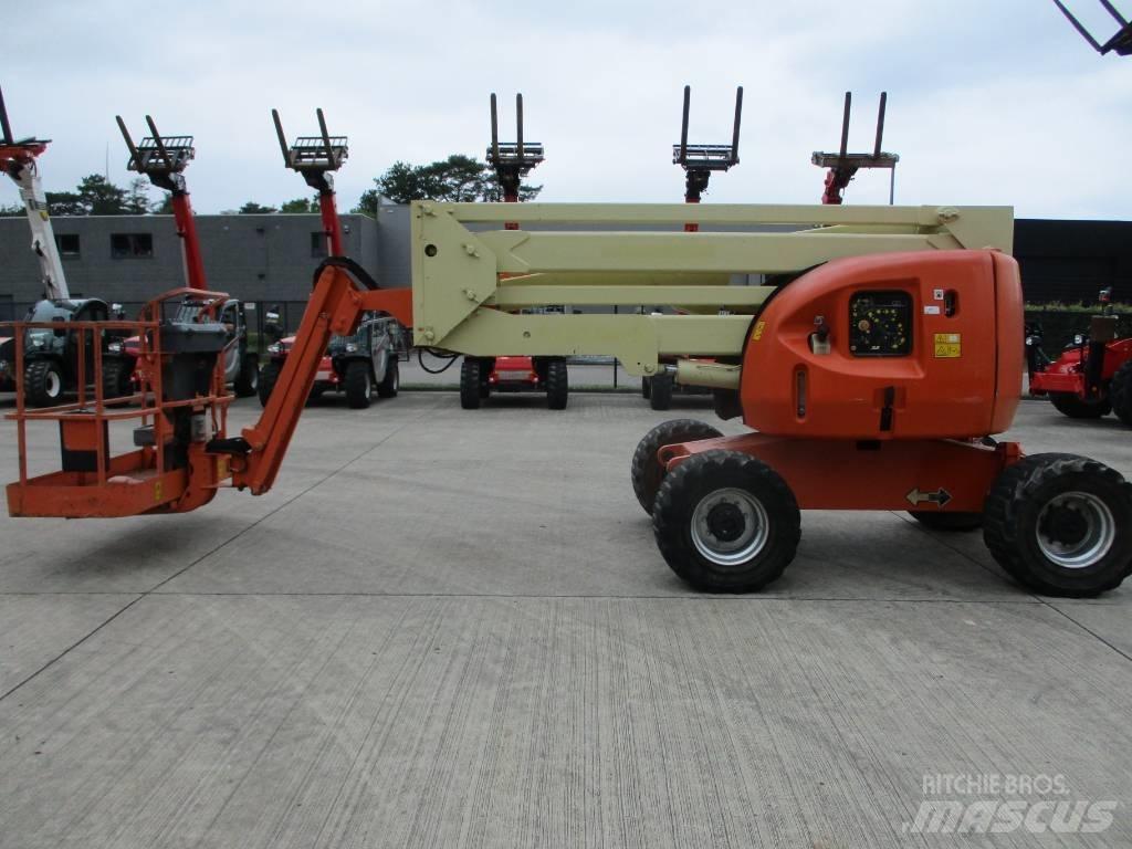 JLG 450 AJ (868) Nacele compacte autopropulsante
