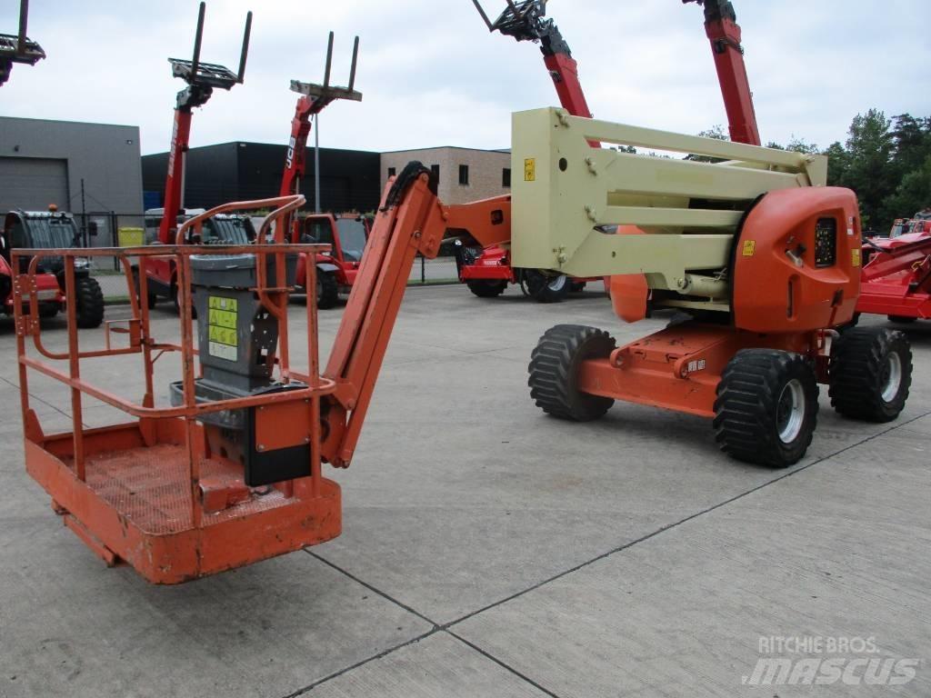 JLG 450 AJ (868) Nacele compacte autopropulsante