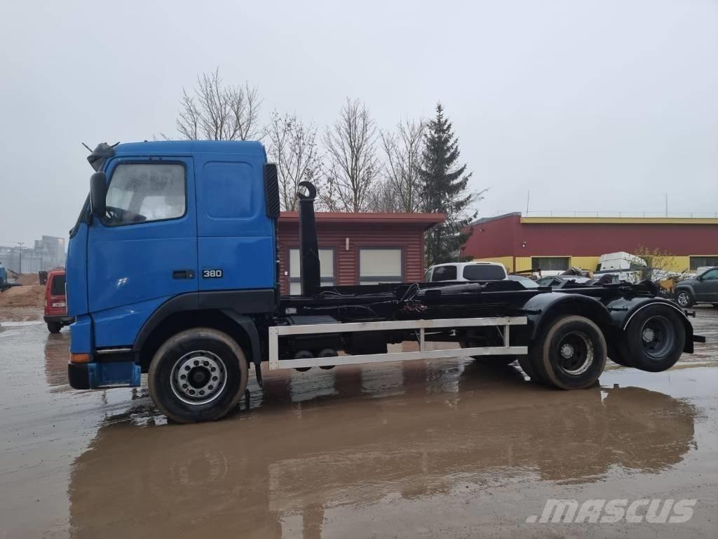 Volvo FH 12 Camion cu carlig de ridicare