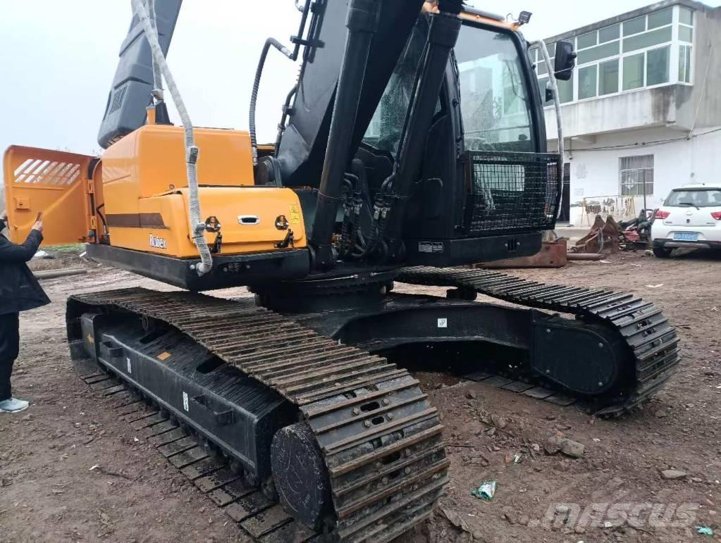 Hyundai 220LC-9S Excavatoare pe șenile
